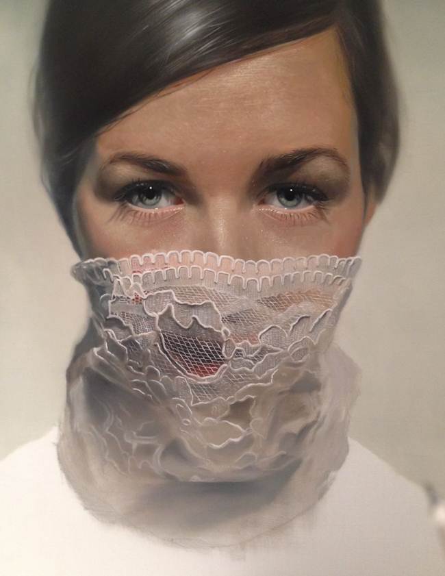 Realistic paintings by Mike Dargas